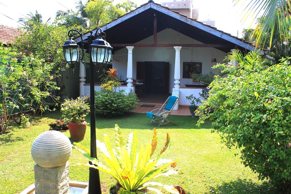 Sujeewani Villa Негомбо Екстериор снимка