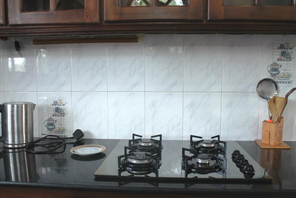 Sujeewani Villa Негомбо Екстериор снимка