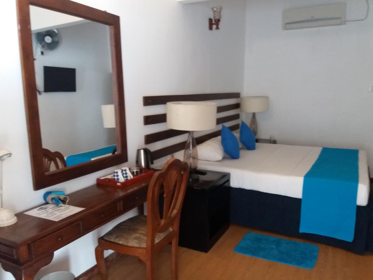 Sujeewani Villa Негомбо Екстериор снимка