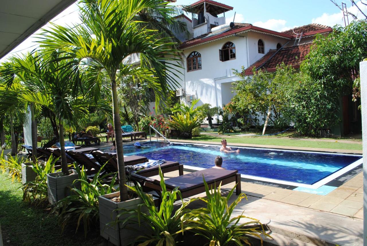 Sujeewani Villa Негомбо Екстериор снимка